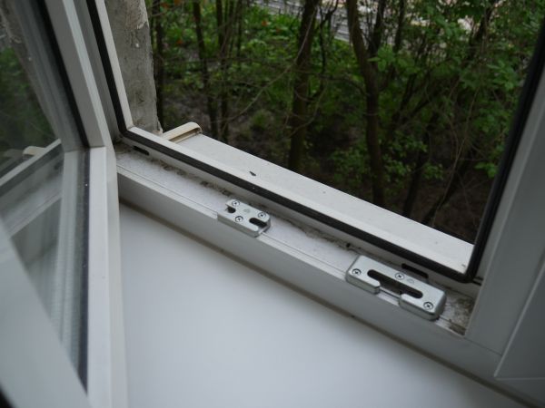 Cost of Crank Window Repair in Grand Haven