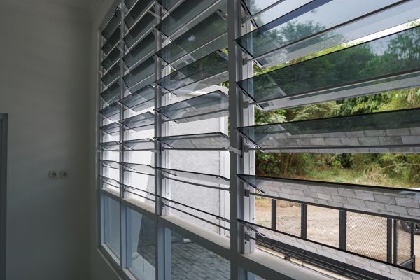 Cost of Jalousie Window Repair in Grand Haven